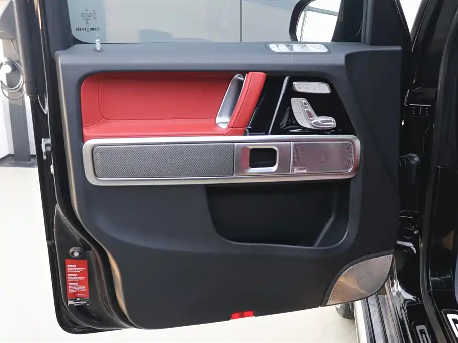 Mercedes-Benz G-Class 2023 — фото 10