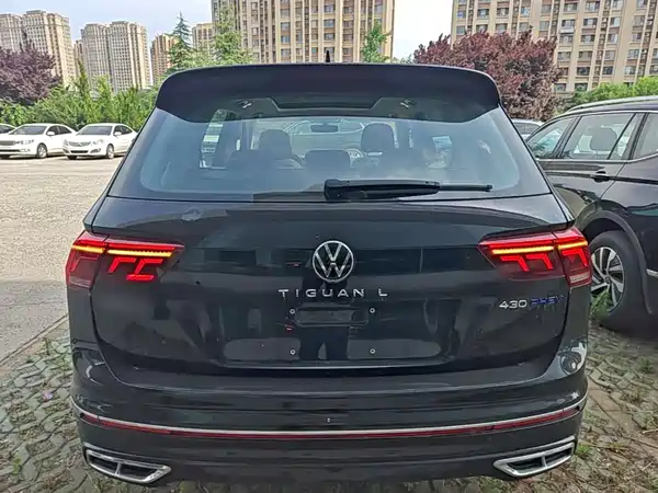 Volkswagen Tiguan L Plug-In Hybrid 2023