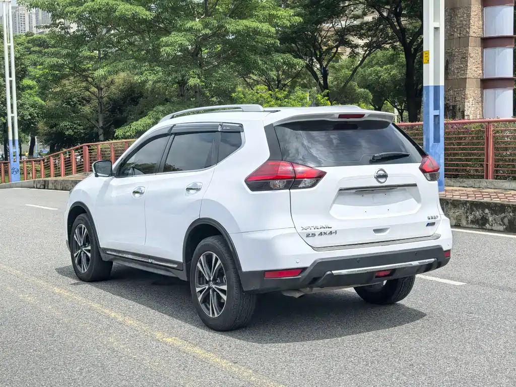 Nissan X-Trail 2017 — фото 14