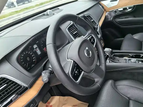 Volvo XC90 2018