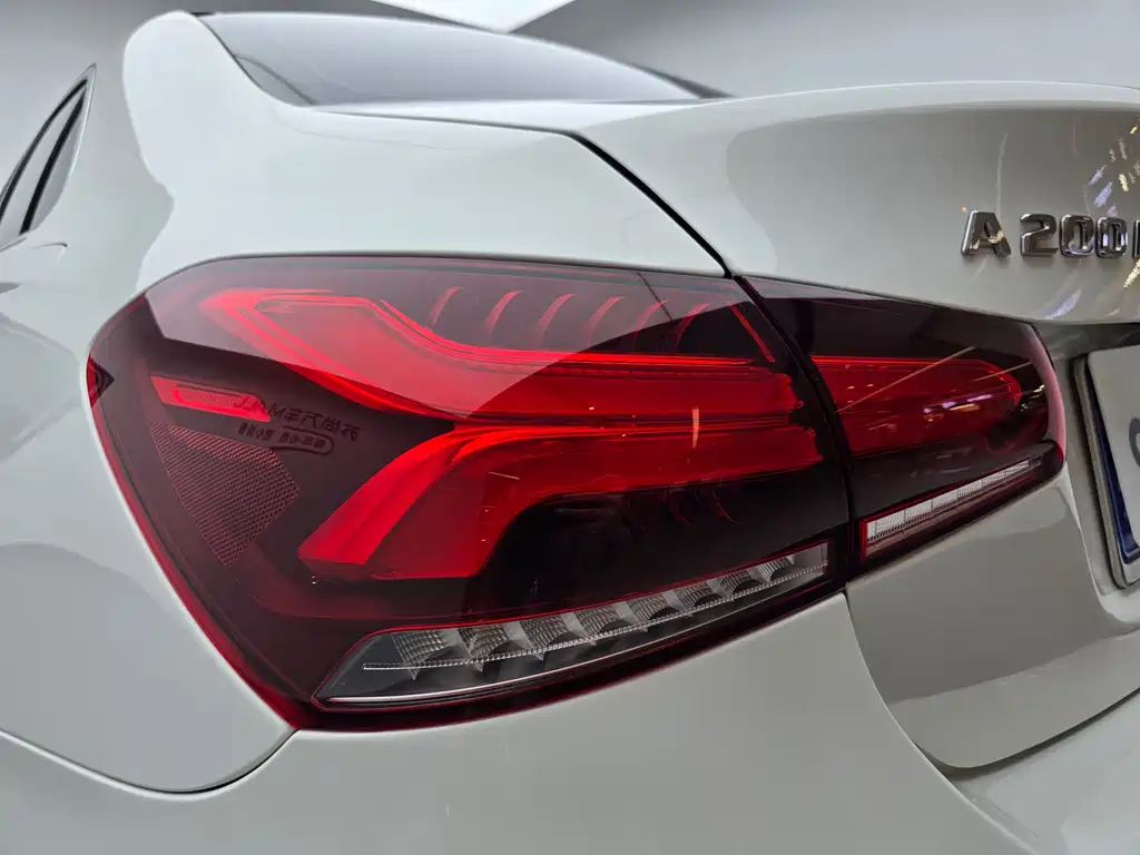 Mercedes-Benz A-Class 2019 — фото 9