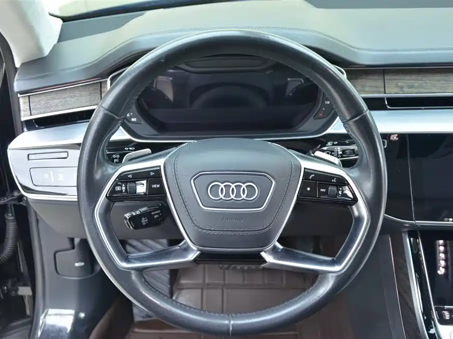 Audi A8 2021 — фото 5