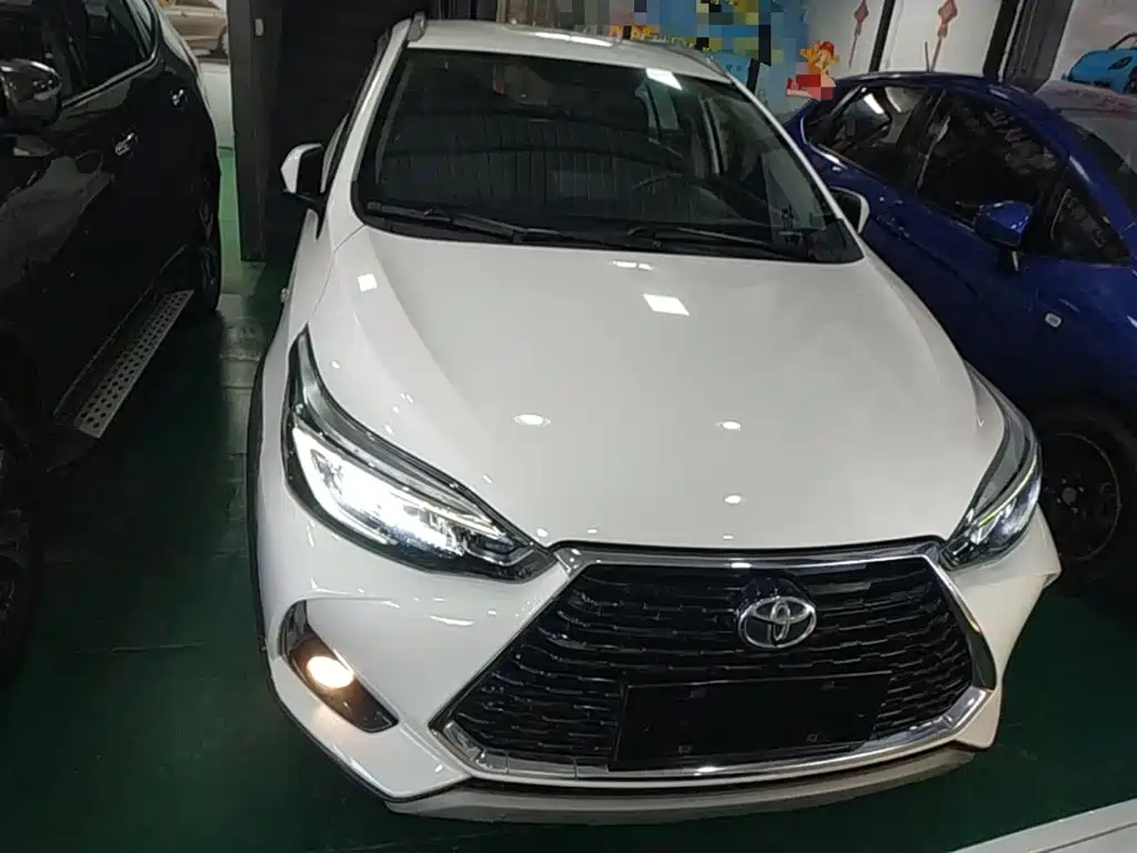 Toyota Yaris L 2021