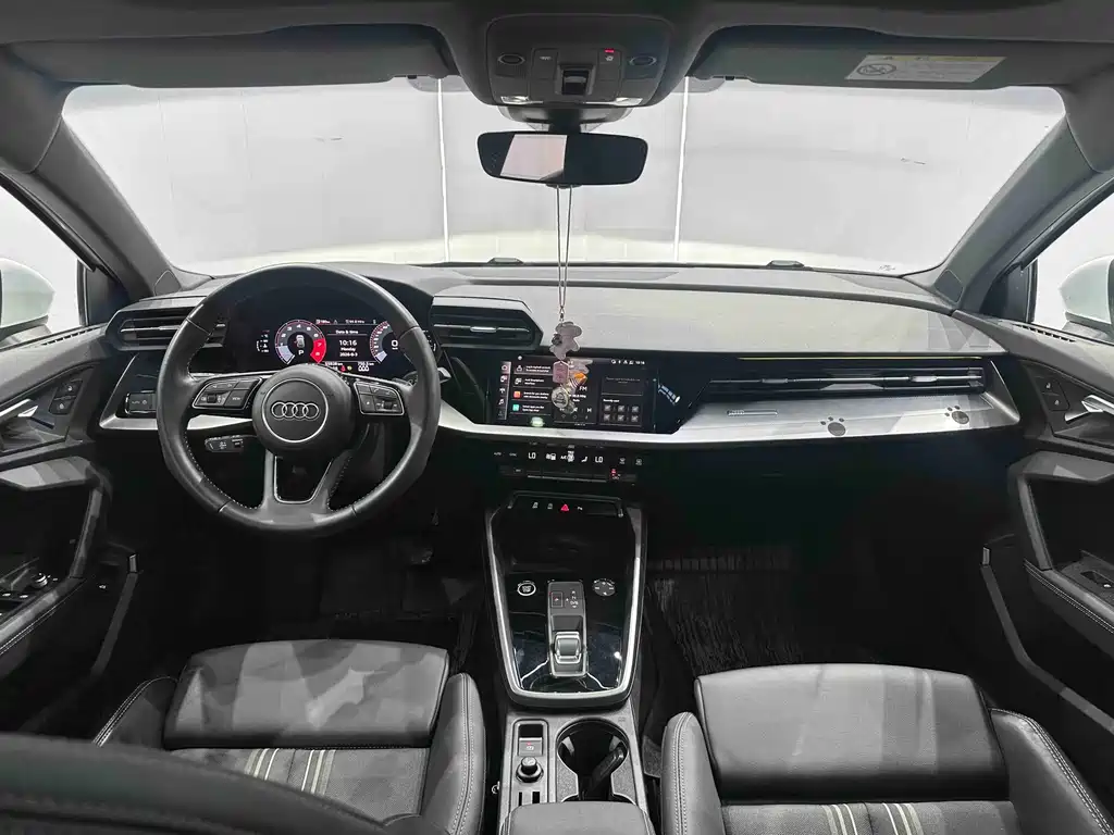 Audi A3 2022 — фото 12