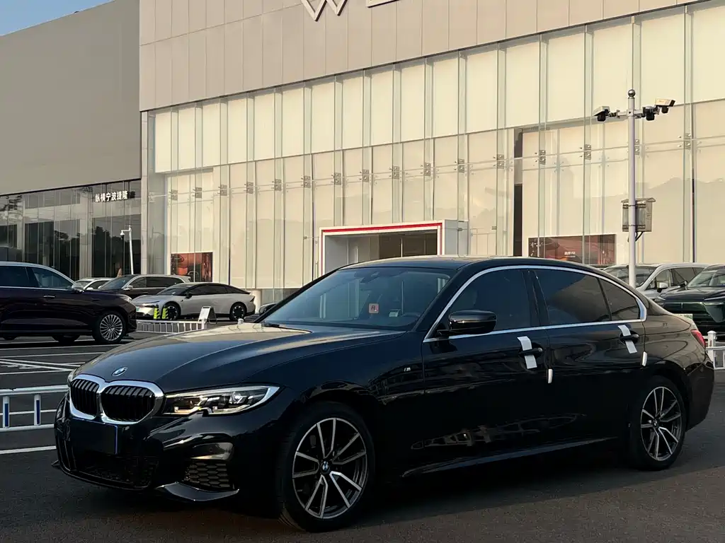 BMW 3 Series 2022