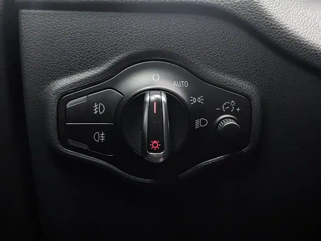 Audi Q5 2015 — фото 21