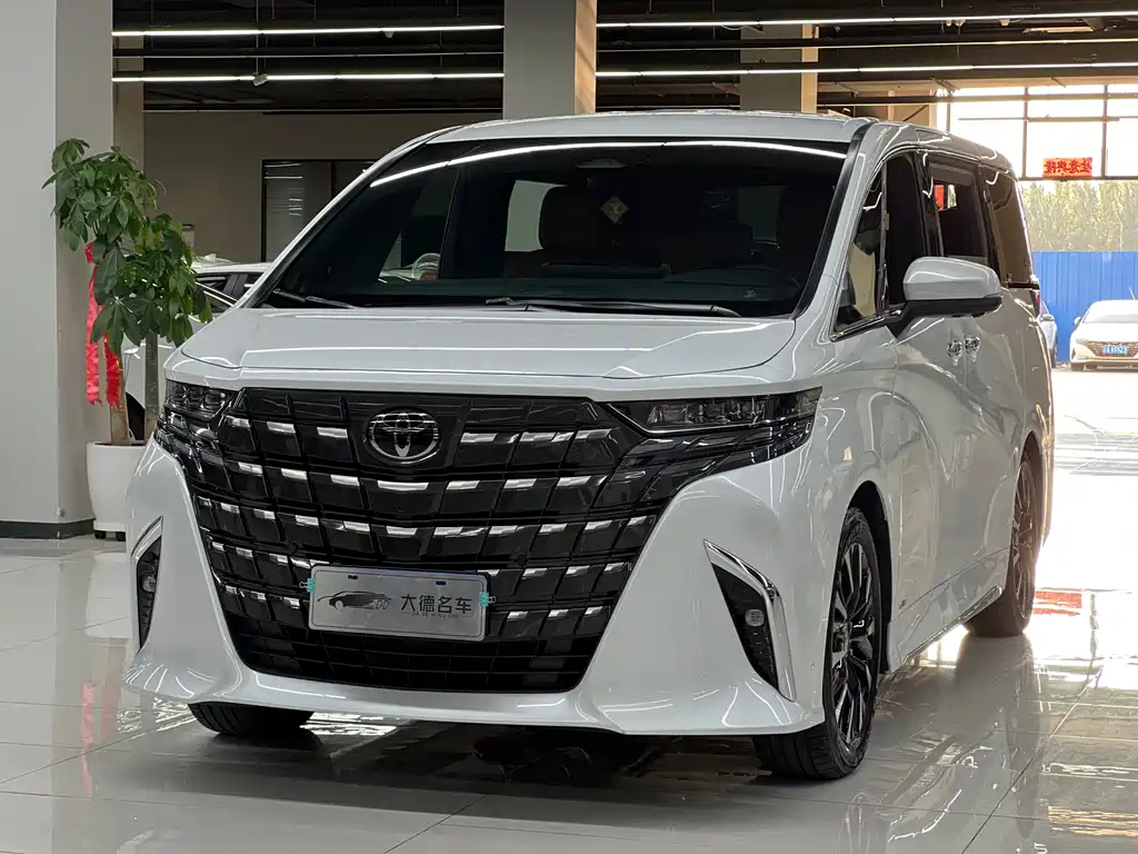 Toyota Alphard 2024