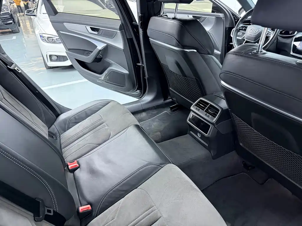 Audi A6L 2021 — фото 11
