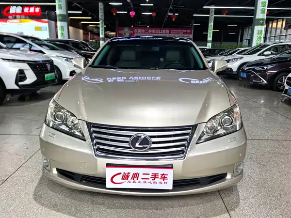 Lexus ES 2011