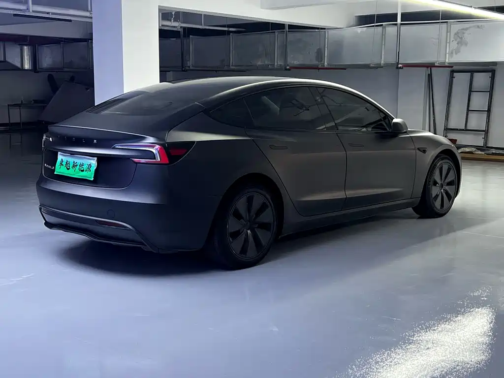 Tesla Model 3 2023 — фото 12