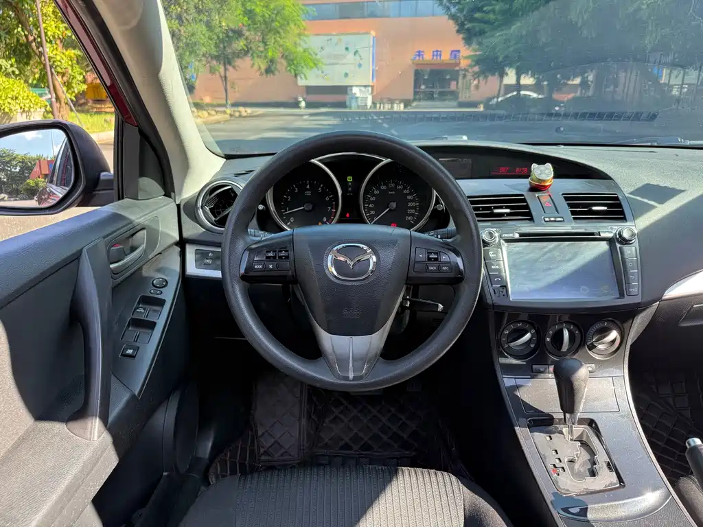 Mazda 3 Xingcheng 2016 — фото 13
