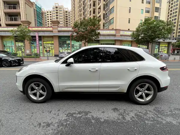 Porsche Macan 2015