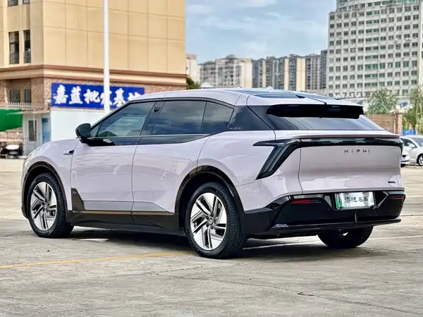 HiPhi Y 2023