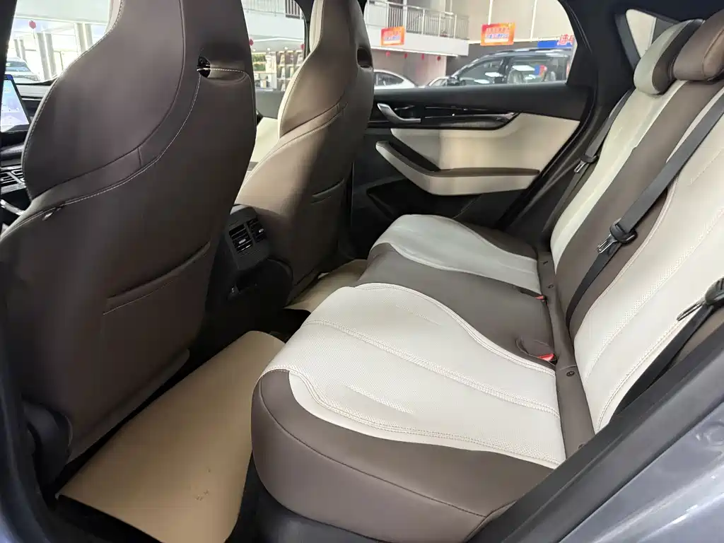 BYD Qin PLUS 2025 — фото 8