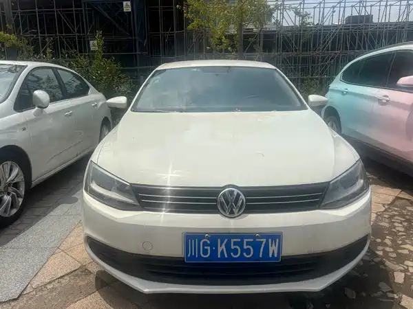 Volkswagen Sagitar 2014