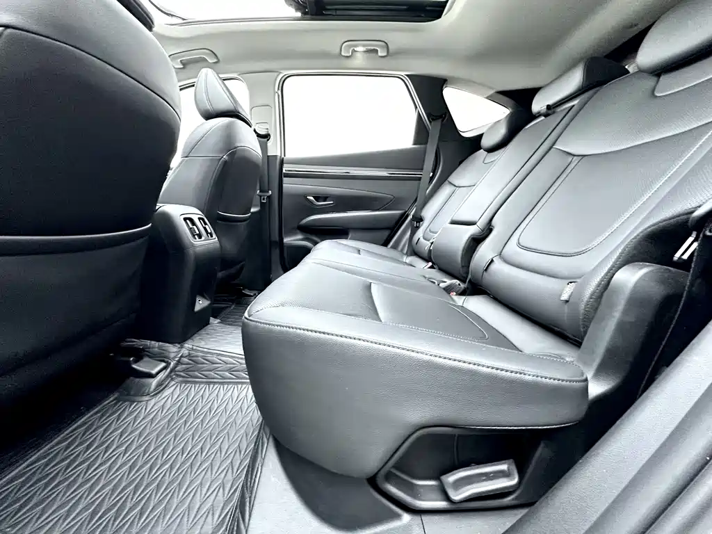 Hyundai Tucson 2024 — фото 11