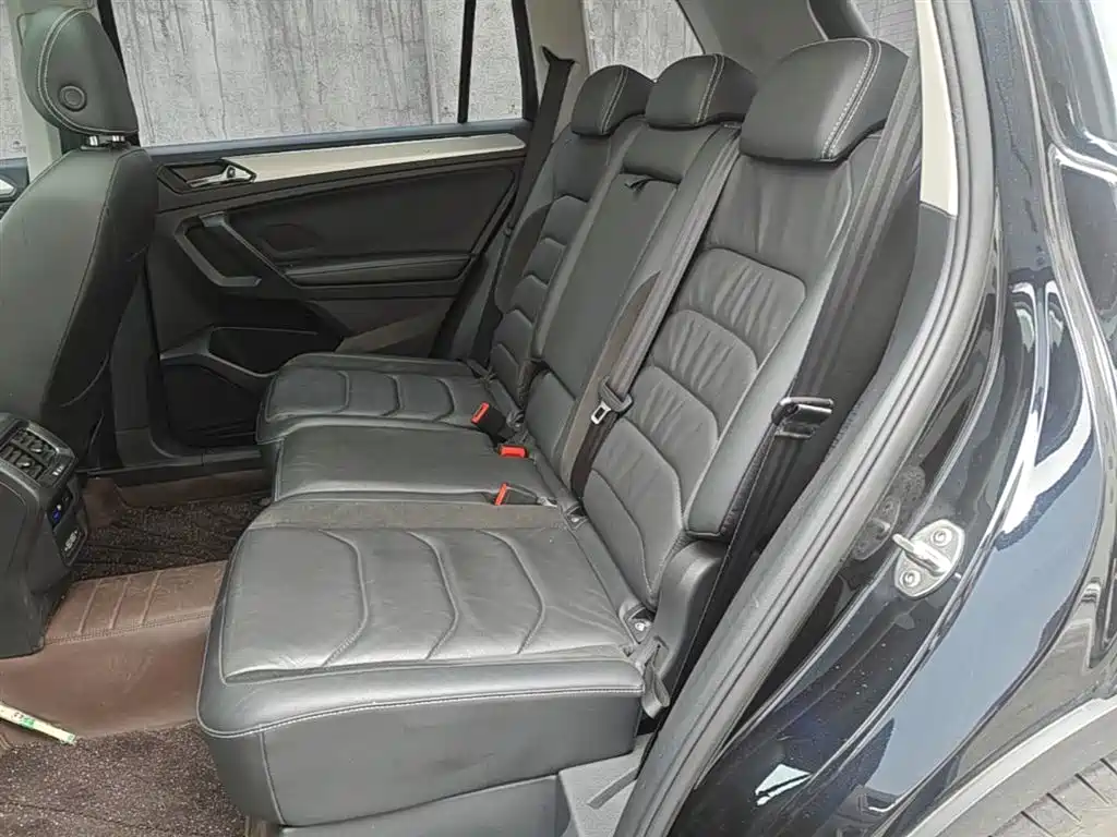 Volkswagen Tiguan L 2020 — фото 17