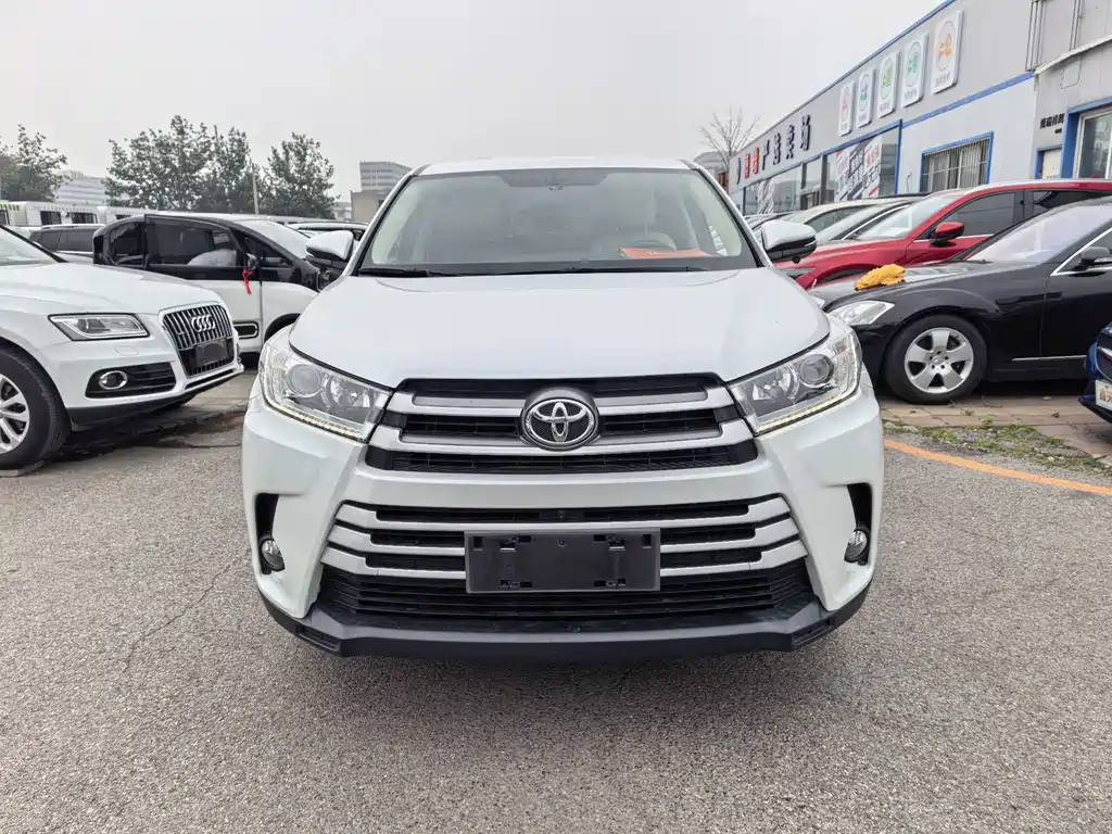 Toyota Highlander 2020