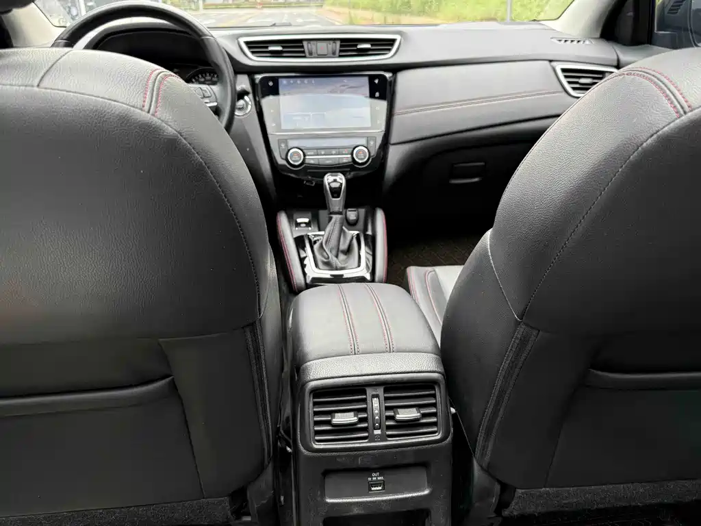 Nissan Qashqai 2023 — фото 11