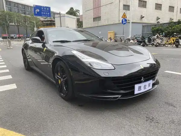 Ferrari GTC4Lusso 2020