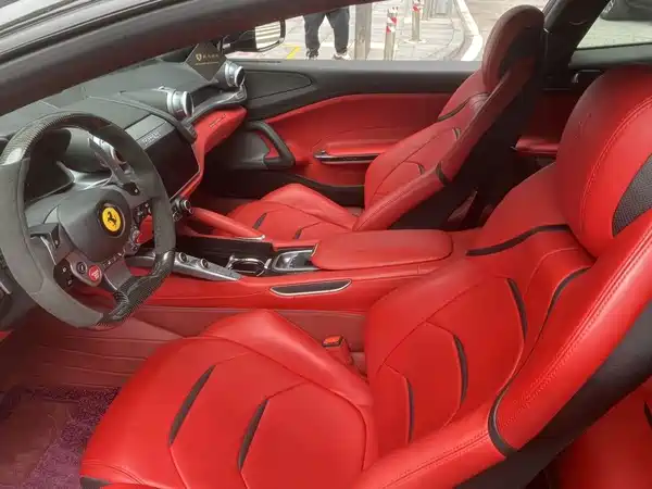 Ferrari GTC4Lusso 2020