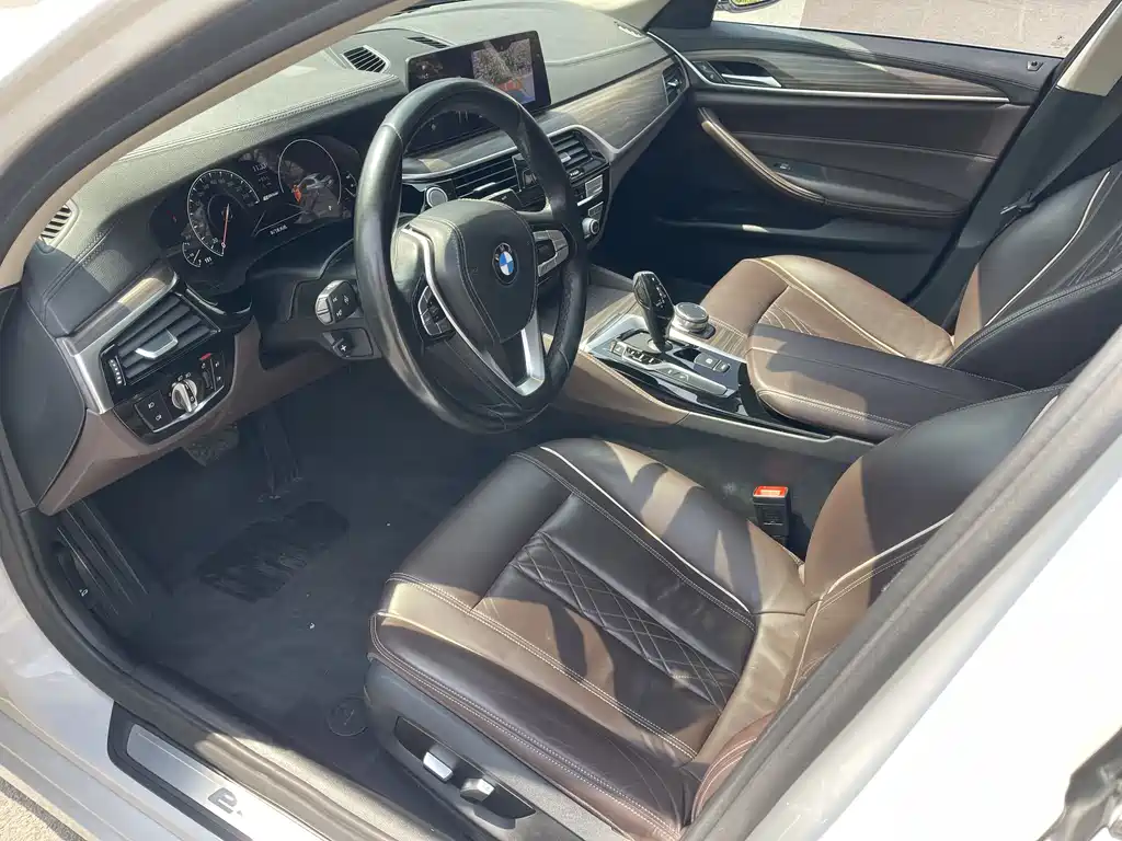 BMW 5 Series New Energy 2018 — фото 4