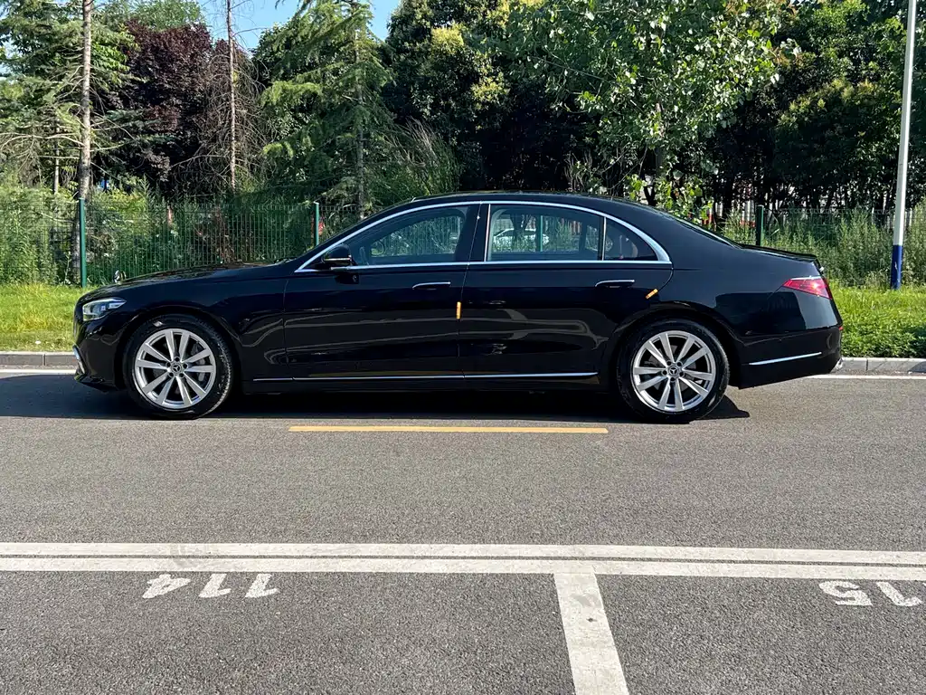 Mercedes-Benz S-Class 2023 — фото 16