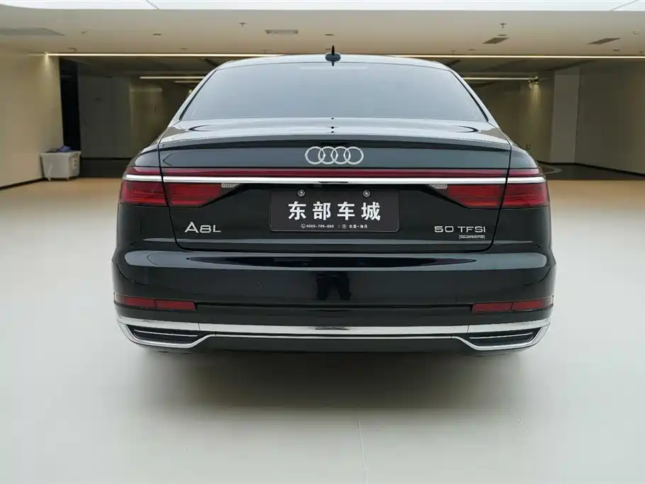 Audi A8 2021 — фото 5