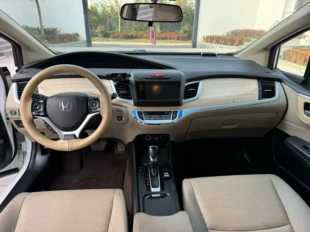 Honda Jade 2015 — фото 5