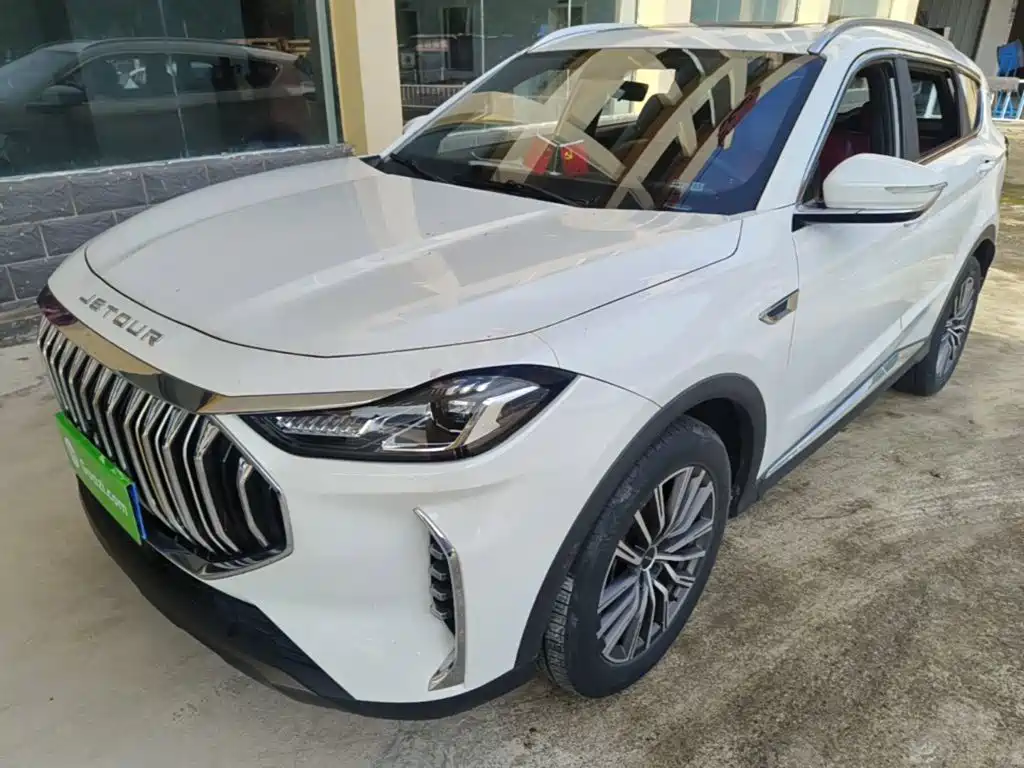 Jetour X70 PLUS 2022 — фото 1