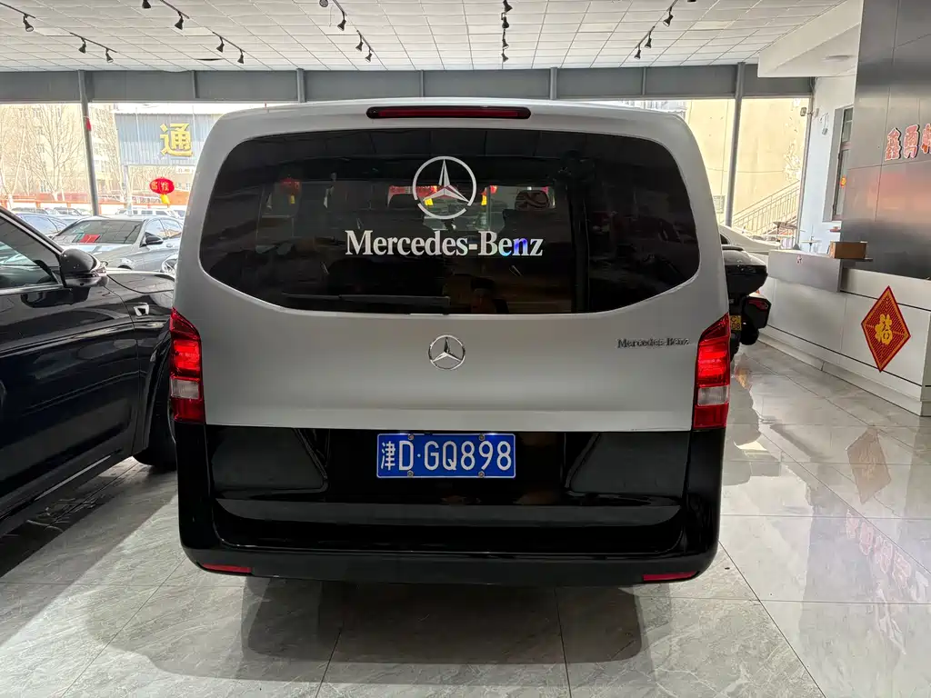 Mercedes-Benz Vito 2022 — фото 8
