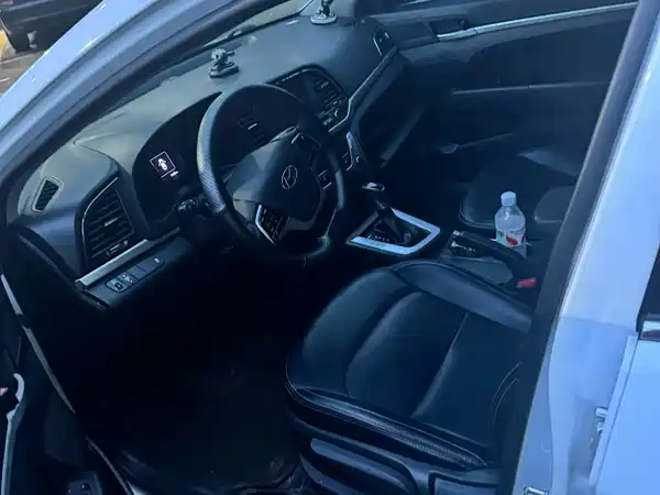 Hyundai Celesta 2017
