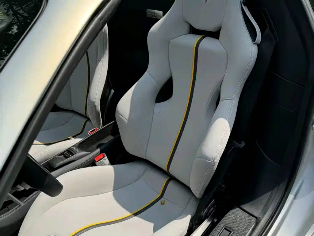 Ferrari F8 2023 — фото 11