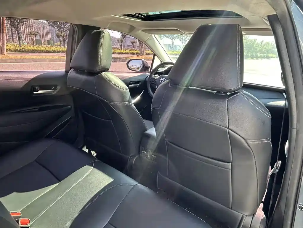 Toyota Corolla 2022 — фото 12