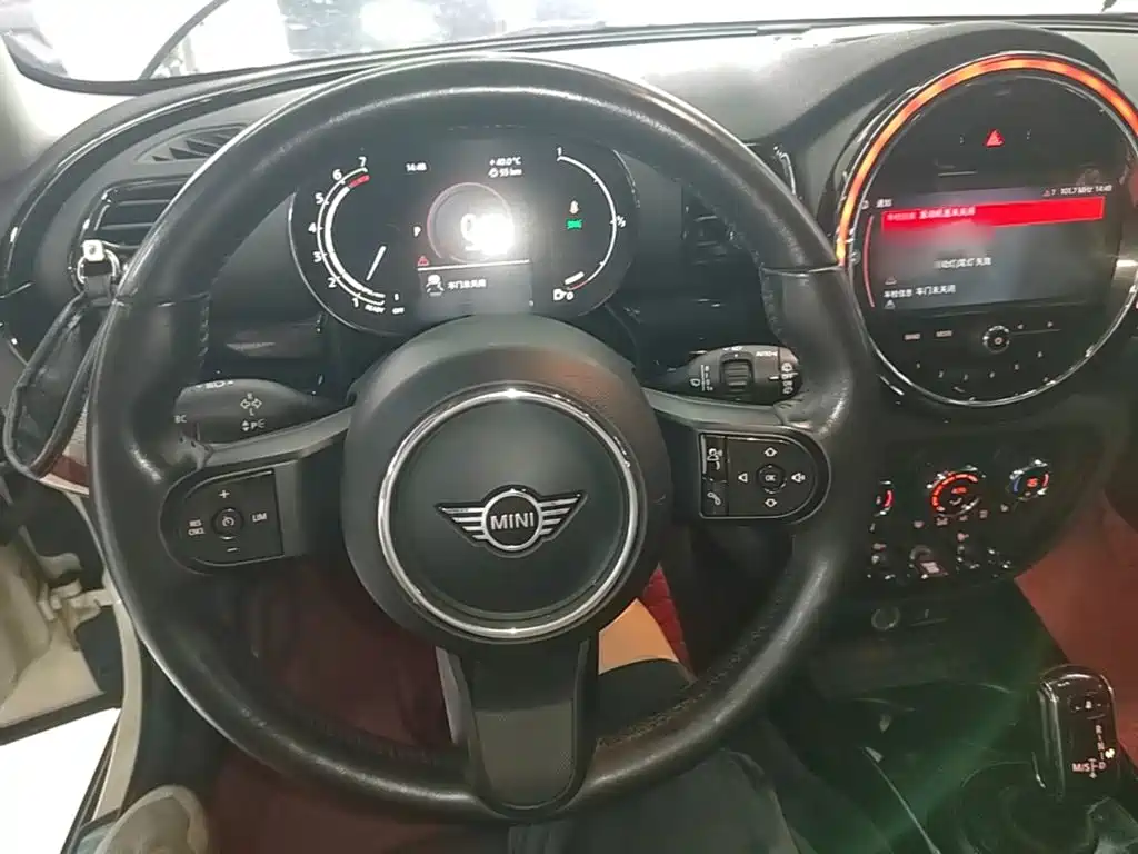 MINI Clubman 2021 — фото 11