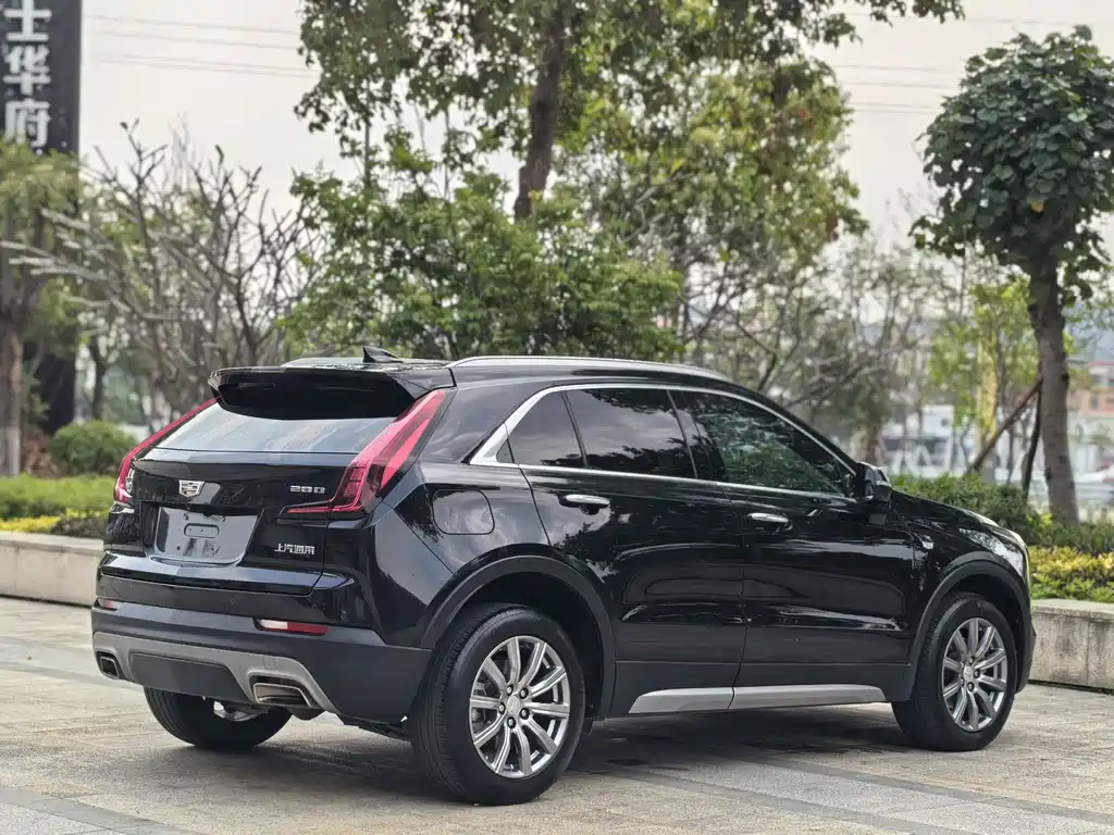 Cadillac XT4 2020 — фото 12
