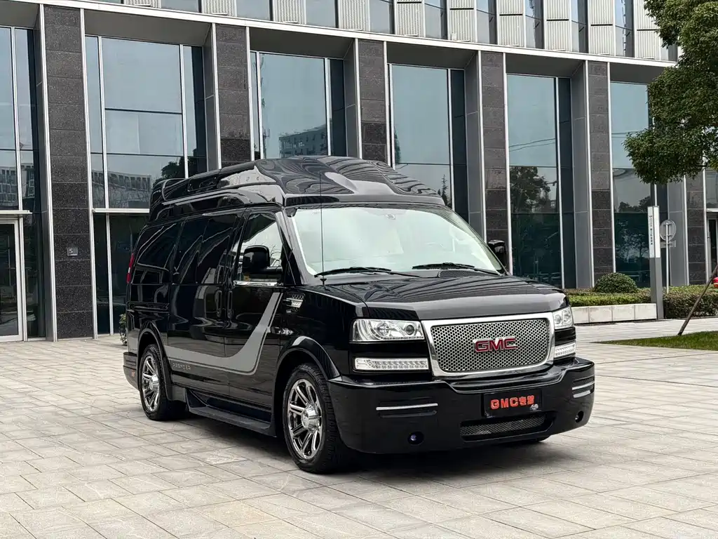 GMC Savana 2017 — фото 3