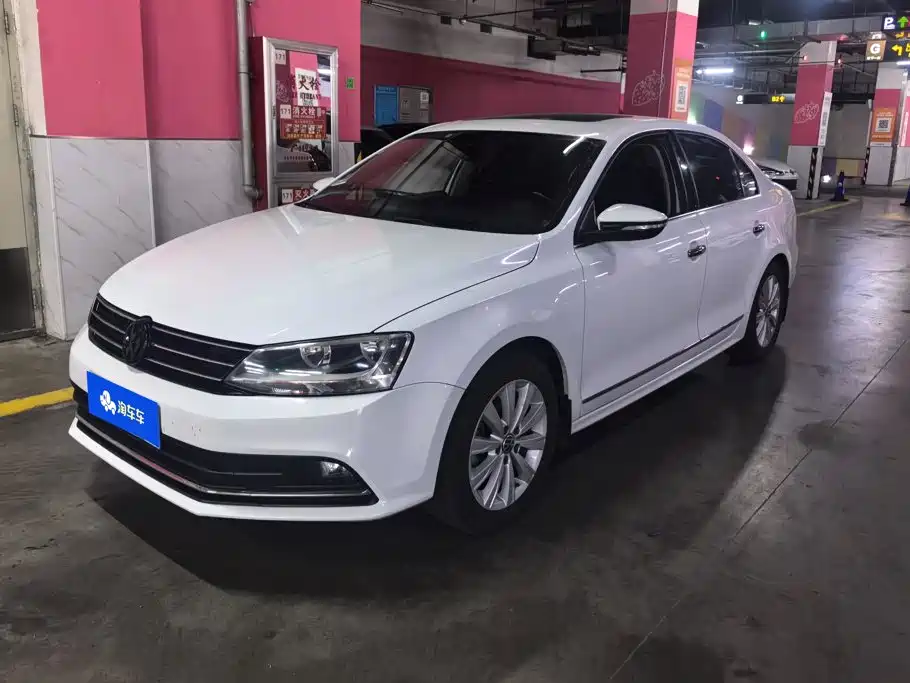 Volkswagen Sagitar 2016