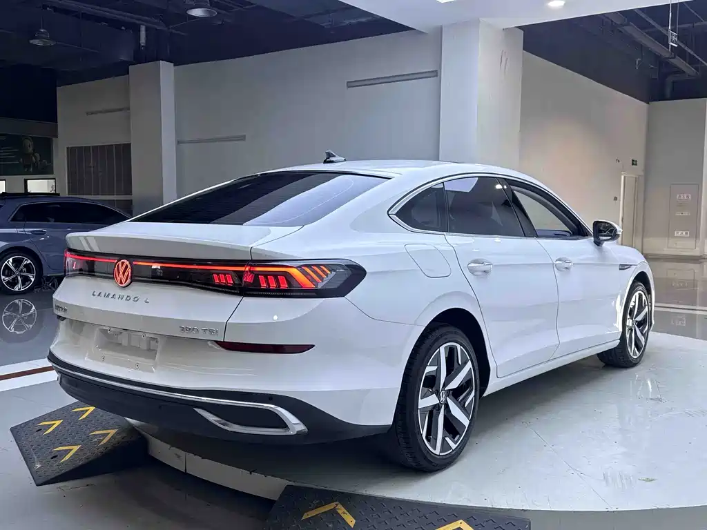 Volkswagen Lamando 2023