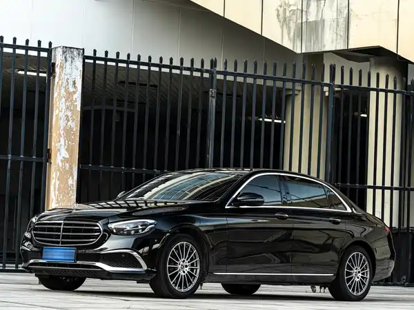 Mercedes-Benz E-Class 2022