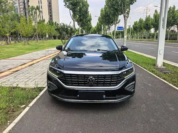 Volkswagen Passat 2024