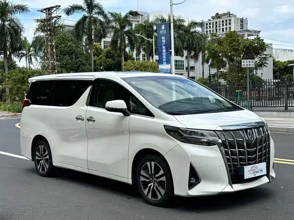 Toyota Alphard 2018