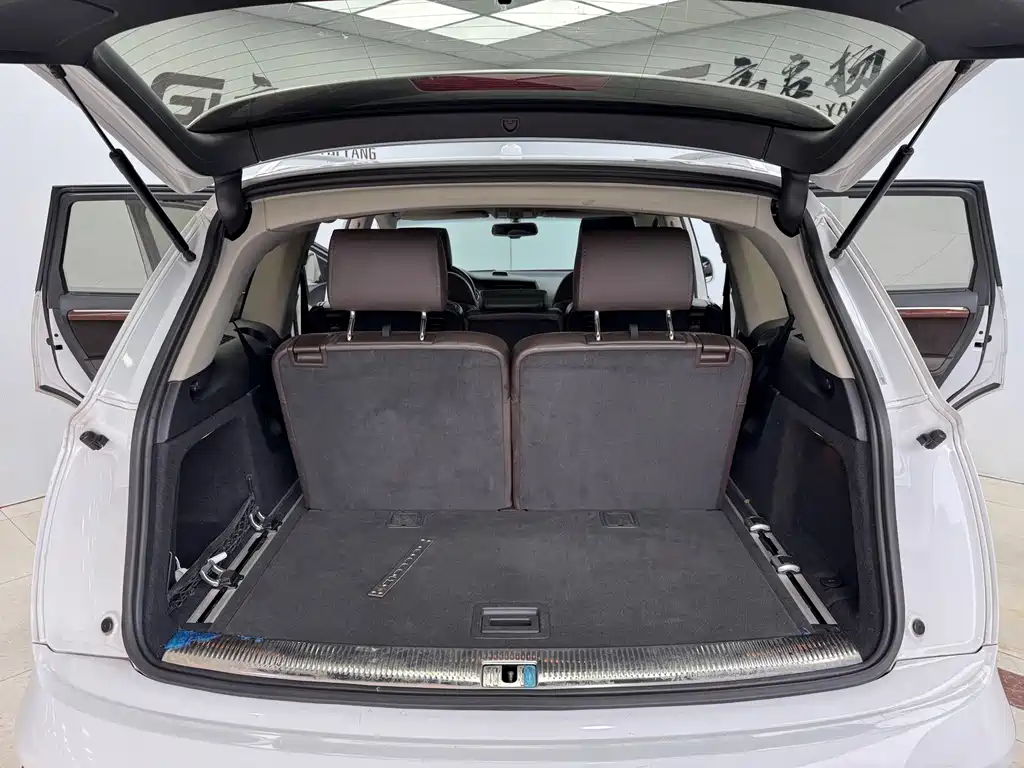 Audi Q7 2015 — фото 22