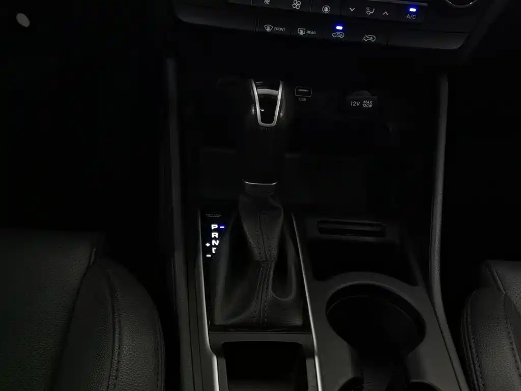 Hyundai Tucson 2017 — фото 13