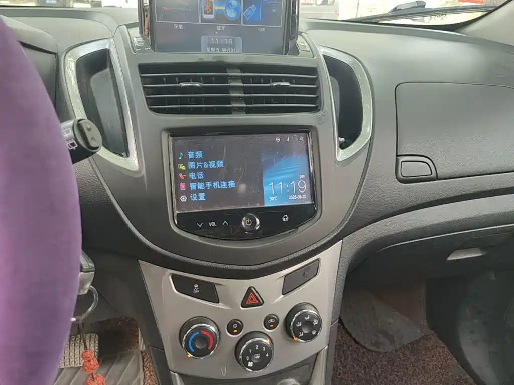 Chevrolet Trax 2015 — фото 13