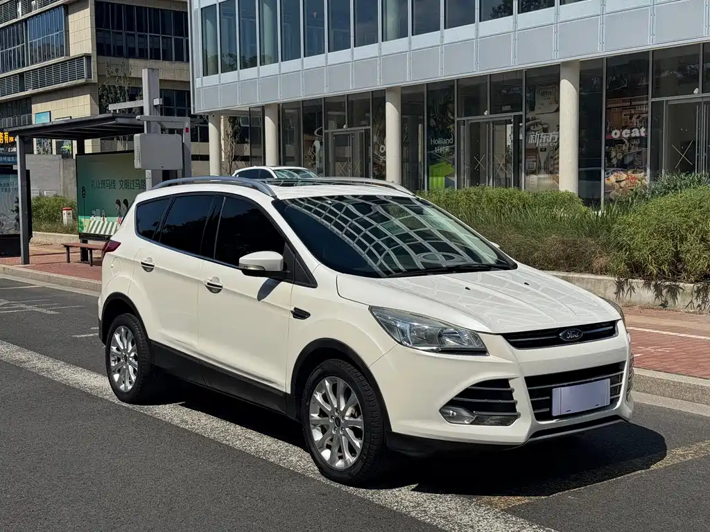 Ford Kuga 2015 — фото 3