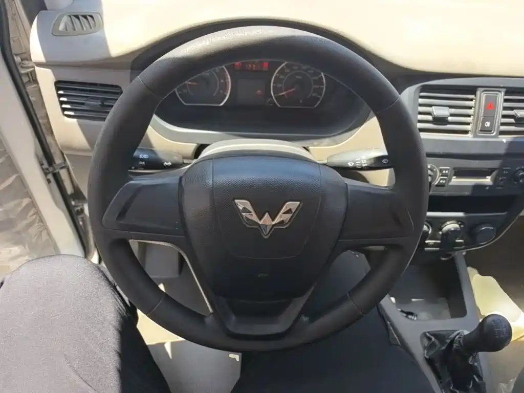Wuling Rongguang V 2018 — фото 11