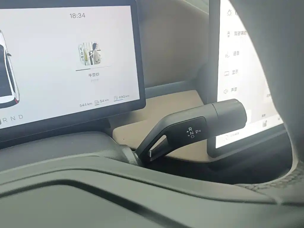 Volvo XC70 PHEV 2025 — фото 14