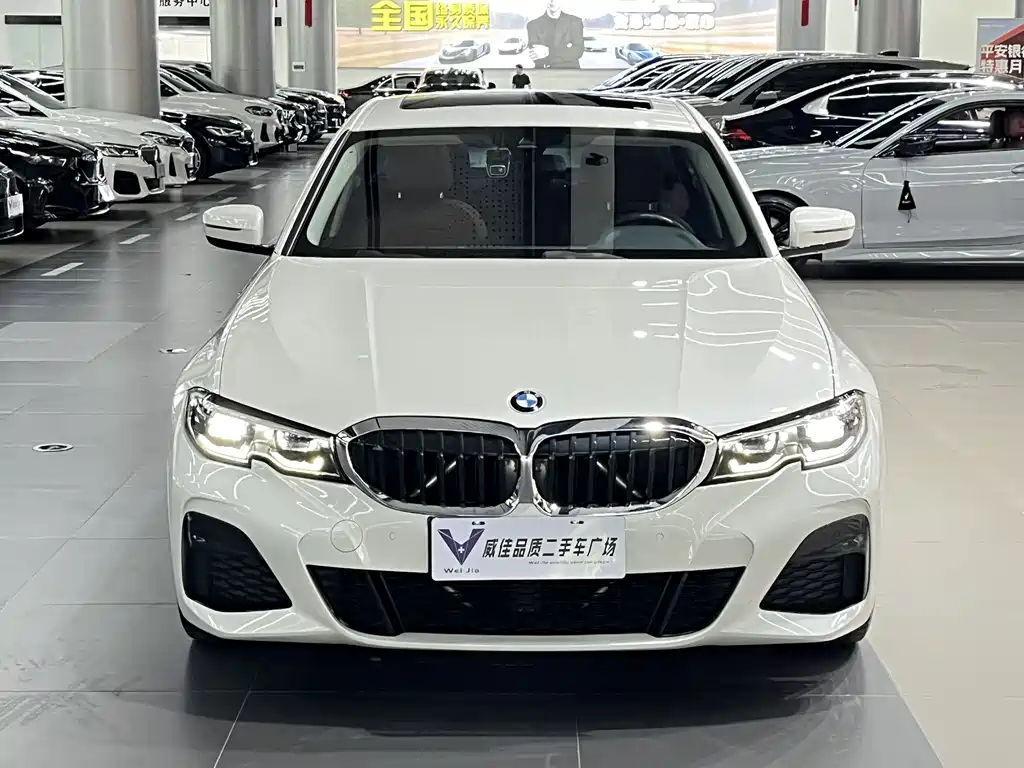 BMW 3 Series 2021
