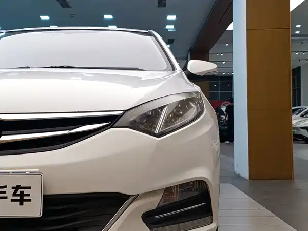 Changan Eado XT 2016
